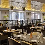 Park Plaza Victoria 4*