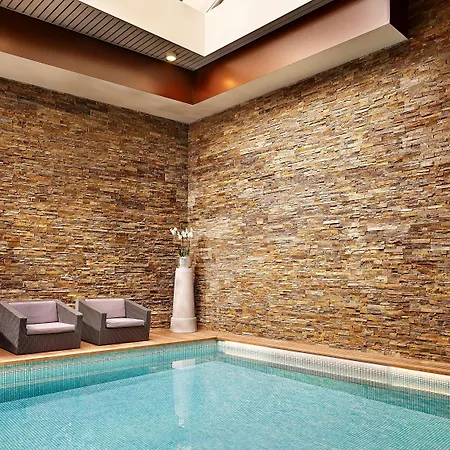 Park Plaza Victoria מלון 4*