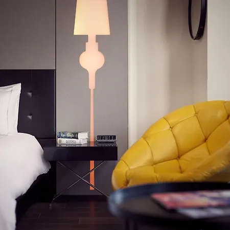 מלון Park Plaza Victoria 4*