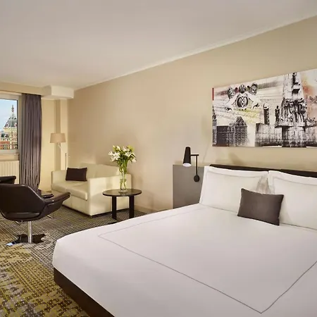 Park Plaza Victoria 4* אמסטרדם