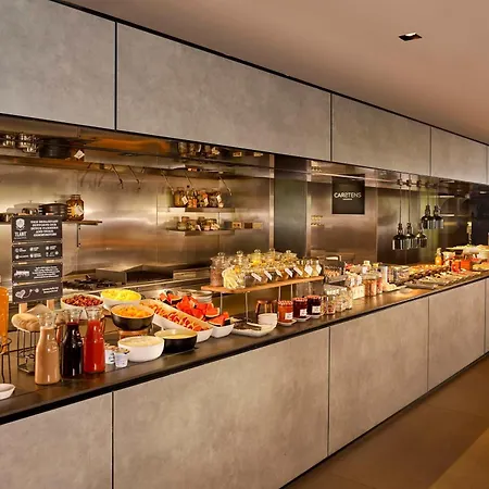 Park Plaza Victoria 4*