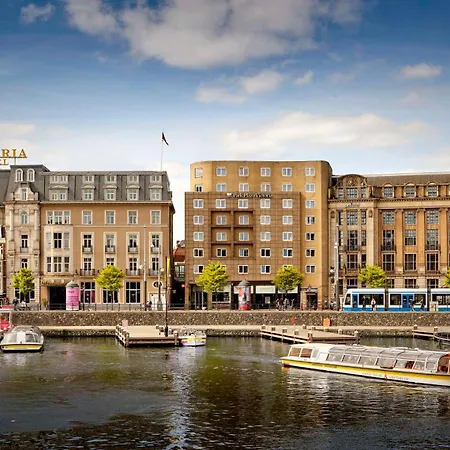 Park Plaza Victoria Hotel 4*