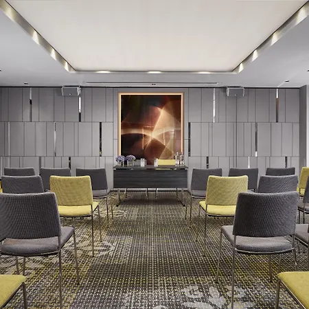 Hotel Park Plaza Victoria 4*