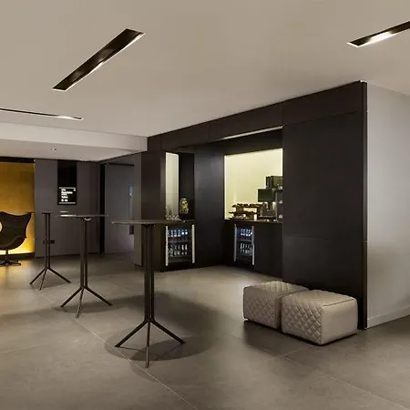 Park Plaza Victoria Hotel 4*