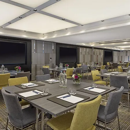 Park Plaza Victoria Hotel