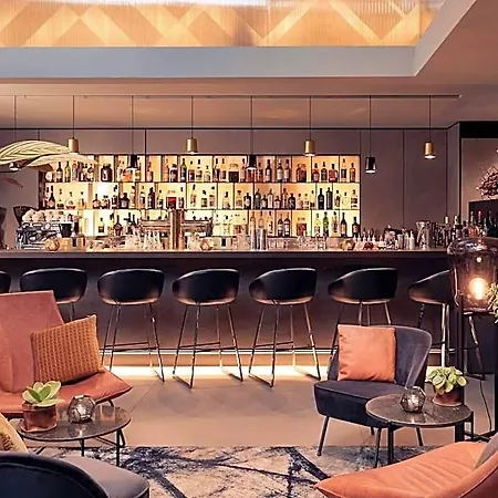 Park Plaza Victoria 4* Амстердам