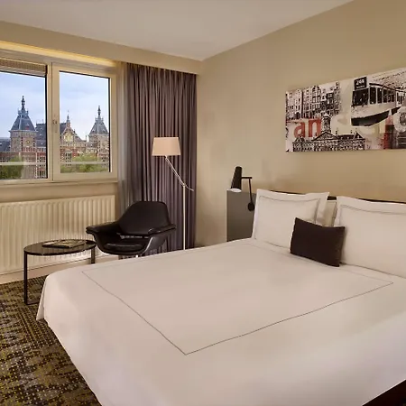 Hotel Park Plaza Victoria 4*