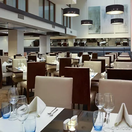 Park Plaza Victoria מלון