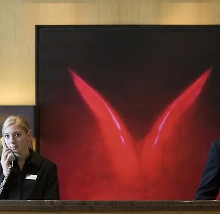 Park Plaza Victoria Otel
