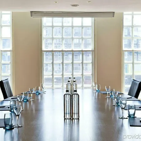 Park Plaza Victoria