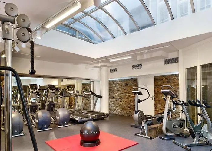 Park Plaza Victoria 4* Amsterdam