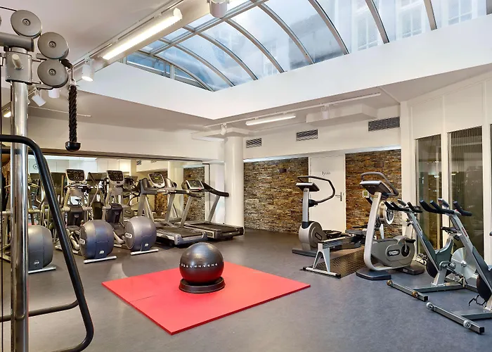 Hotel Park Plaza Victoria 4*