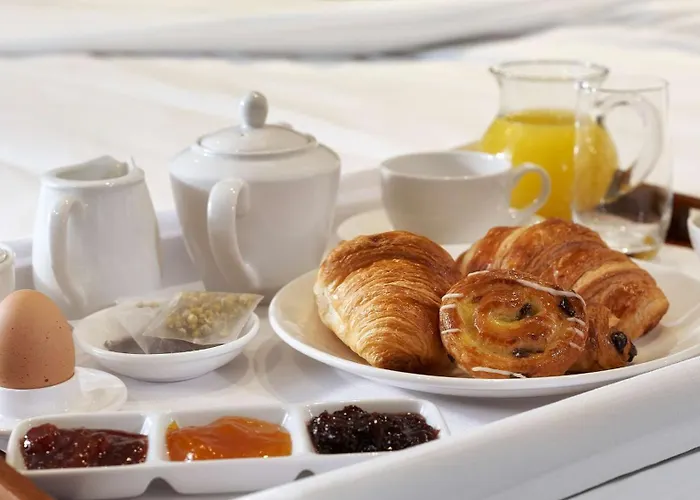 Park Plaza Victoria 4*