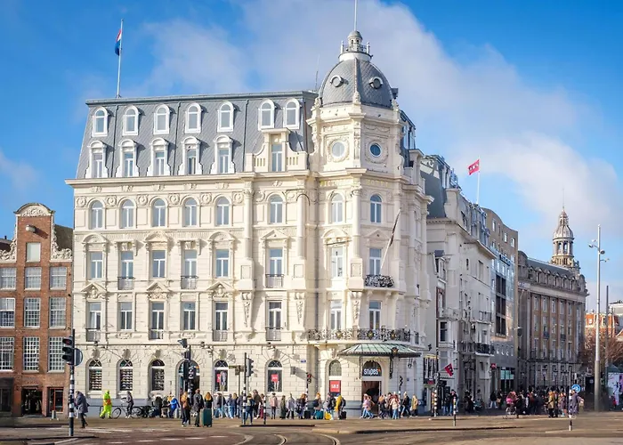 Park Plaza Victoria Hotel