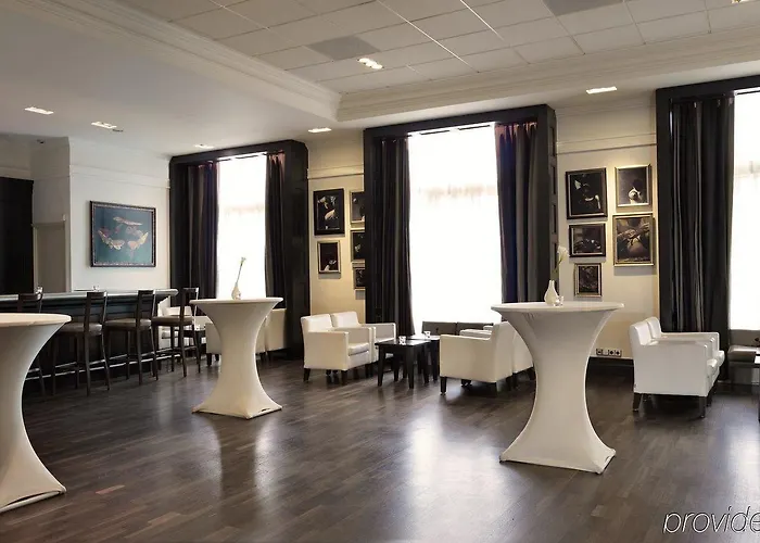 Park Plaza Victoria 4*