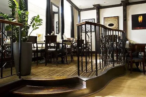 Hotel Park Plaza Victoria 4*