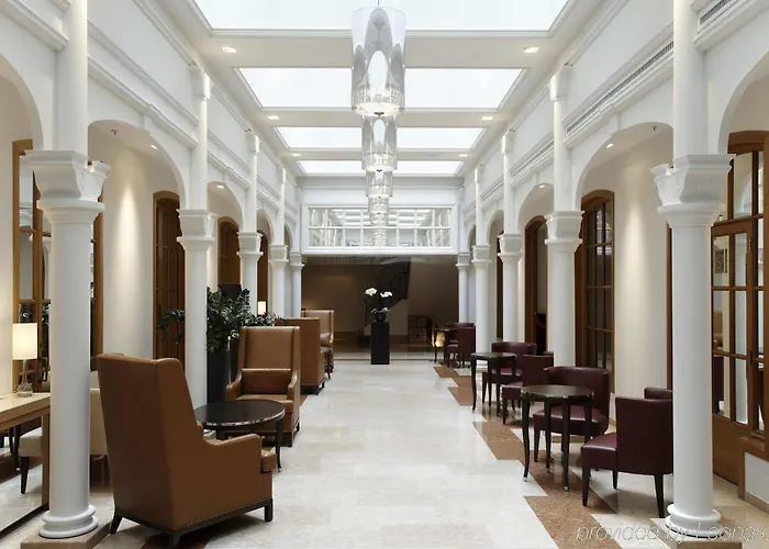 Park Plaza Victoria 4*