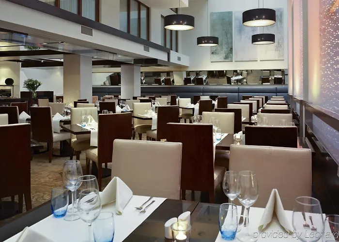 Park Plaza Victoria Hotel