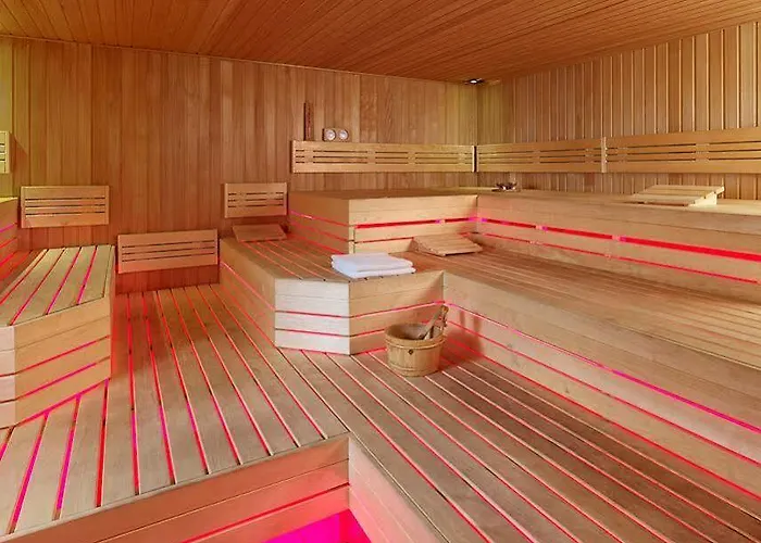 Park Plaza Victoria Hotel