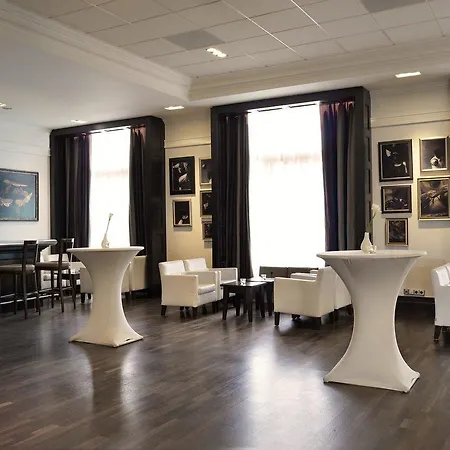 Park Plaza Victoria 4*