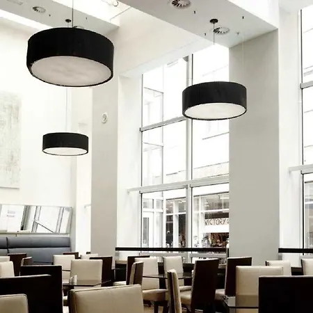 Otel Park Plaza Victoria 4*